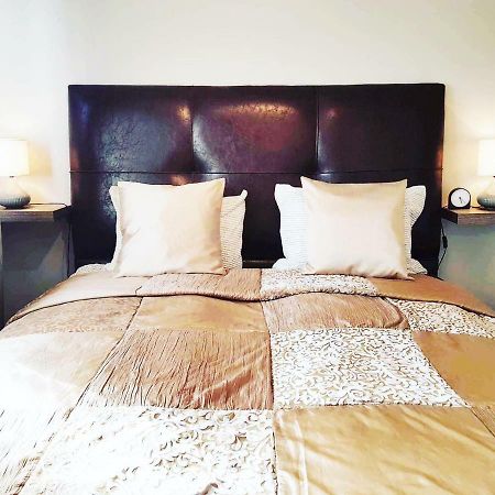 Akureyri Central Rooms エクステリア 写真