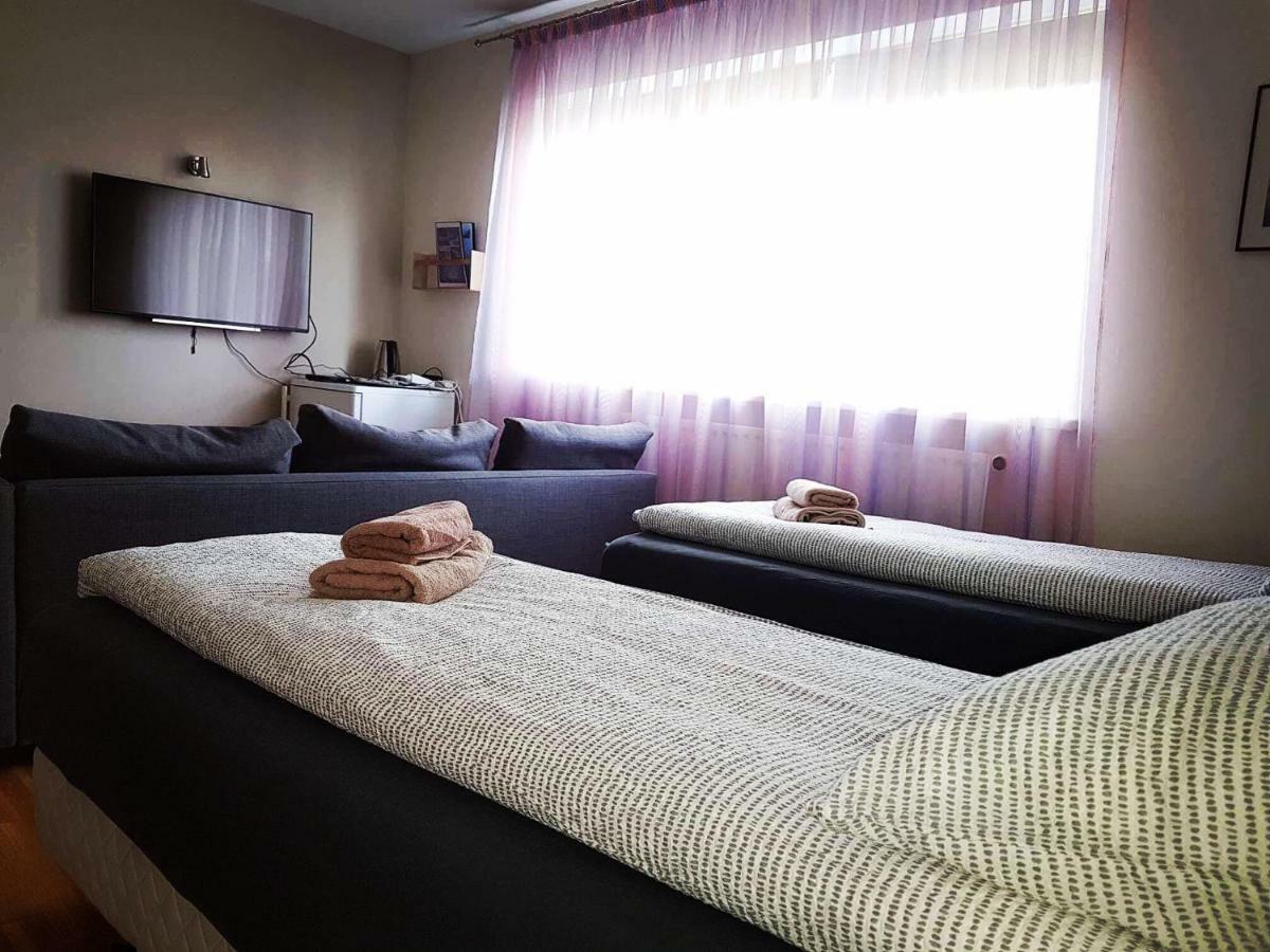 Akureyri Central Rooms エクステリア 写真